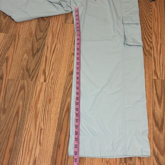 Fabletics Ripstop Cargo Wide Leg Pant, light grey, Medium - Picture 6 of 10